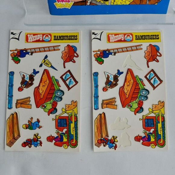 Lot Vintage Wendy's Restaurant Items 3D Classic Comics & Kids Meal Stickers - Picture 3 of 4